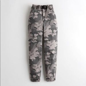 Hollister Grey Camo Ultra High-Rise Cargo Pants
